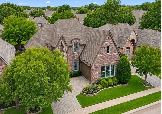 Homes for sale in Colleyville, TX | 425 Waterford Ln, Colleyville, TX 76034 | MLS# 21305833