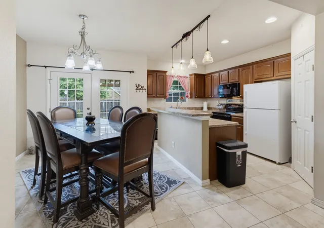 Photo 3 of Townhouse for sale at 332 Emma Call Court, Decatur, TX 76234 | MLS# 21306012 | Listing updated on 2026-08-22