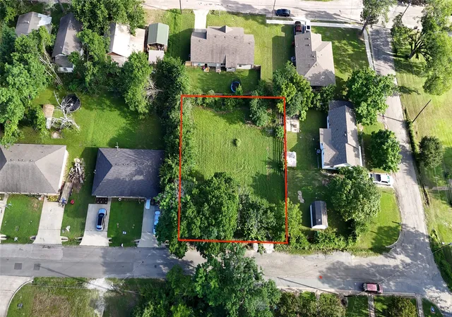 Photo 1 of Land for sale at 602 Seven Oaks Rd, Bonham, TX 75418 | MLS# 21306026 | Listing updated on 2026-09-25