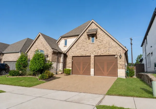 Photo 1 of Single family home for sale at 4449 Tall Knight Ln, Carrollton, TX 75010 | MLS# 21293895 | Listing updated on 2026-08-22