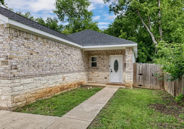 Photo 3 of Single family home for sale at 2763 Prosperity Ave, Dallas, TX 75216 | MLS# 21295138 | Listing updated on 2026-08-24