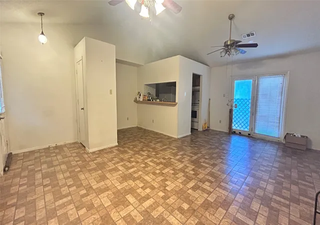 Photo 4 of Sale Pending at 3904 Manzinita St, Fort Worth, TX 76137 | MLS# 21306024 | Listing updated on 2026-08-25