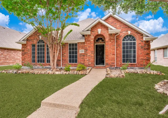 Homes for sale in Frisco, TX | 13335 Roadster Dr, Frisco, TX 75033 | MLS# 21303226