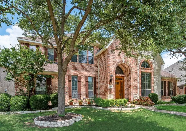 Photo 3 of Single family home for sale at 3882 Siena Dr, Frisco, TX 75033 | MLS# 21306054 | Listing updated on 2026-07-06