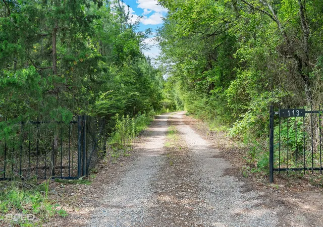 Photo 2 of Single family home for sale at 113 Rebel Rd, Vivian, LA 71082 | MLS# 21305901 | Listing updated on 2026-10-01