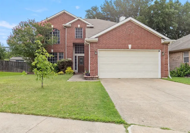Photo 1 of Single family home for sale at 903 Summerbrook Dr, Euless, TX 76040 | MLS# 21305727 | Listing updated on 2026-08-03