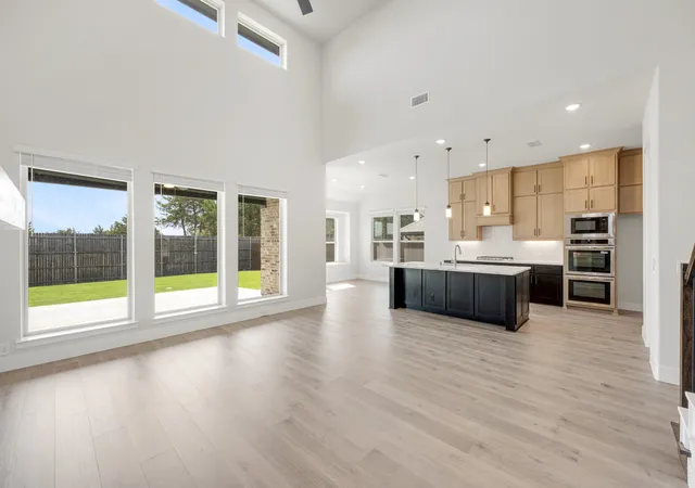 Photo 2 of Single family home for sale at 938 Cardinal Dr, Midlothian, TX 76065 | MLS# 21306125 | Listing updated on 2026-08-27