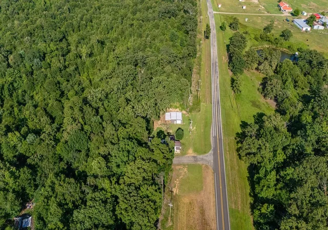 Homes for sale in Scroggins, TX | 102 Sandy Main Rd, Scroggins, TX 75480 | MLS# 21304579