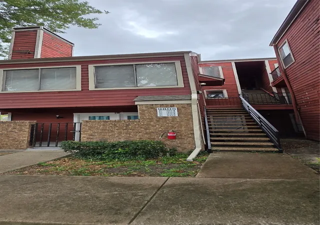 Homes for sale in Dallas, TX | 9805 Walnut St #204, Dallas, TX 75243 | MLS# 21306177