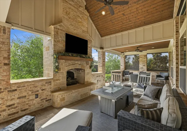 Photo 1 of Single family home for sale at 105 Big Sky Cir, Argyle, TX 76226 | MLS# 21302875 | Listing updated on 2026-10-03
