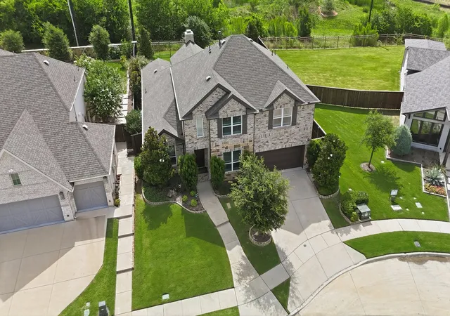 Photo 2 of Single family home for sale at 105 Big Sky Cir, Argyle, TX 76226 | MLS# 21302875 | Listing updated on 2026-10-03