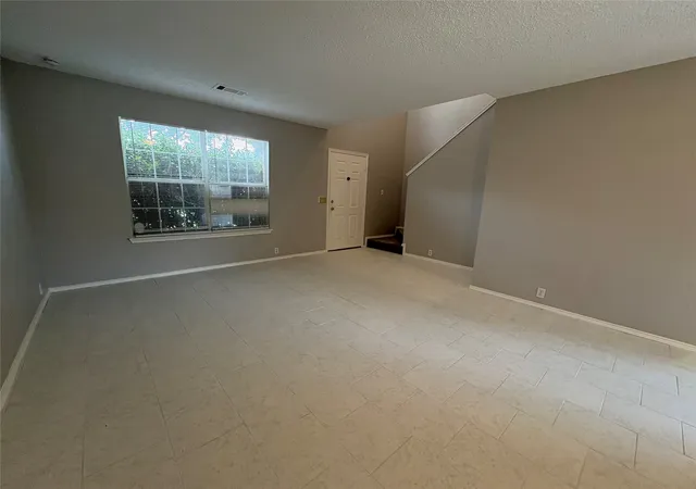 Photo 3 of Single family home for sale at 1817 Berkeley Dr, Red Oak, TX 75154 | MLS# 21306216 | Listing updated on 2026-07-07