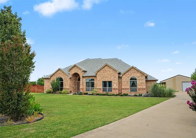 Homes for sale in Waxahachie, TX | 178 Chazlynn Ct, Waxahachie, TX 75165 | MLS# 21306267