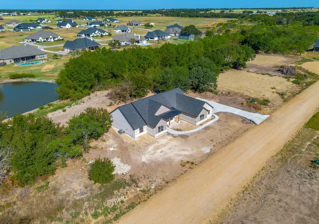 Photo 3 of Single family home for sale at 247 Jimmy Ln, Millsap, TX 76066 | MLS# 21226442 | Listing updated on 2026-10-05