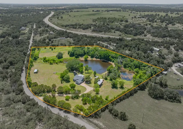 Homes for sale in Tolar, TX | 5500 Friendship Rd, Tolar, TX 76476 | MLS# 21305806