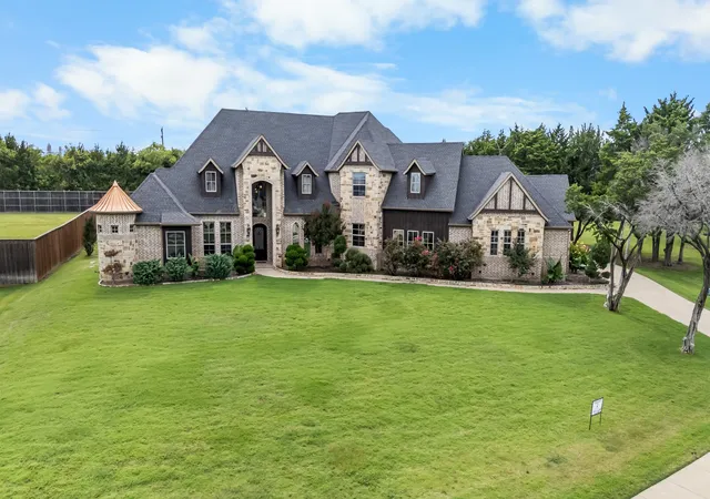Photo 1 of Single family home for sale at 2951 American Sparrow Dr, Midlothian, TX 76065 | MLS# 21303944 | Listing updated on 2026-07-21