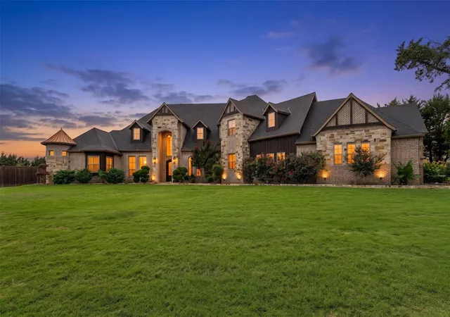 Photo 2 of Single family home for sale at 2951 American Sparrow Dr, Midlothian, TX 76065 | MLS# 21303944 | Listing updated on 2026-07-21
