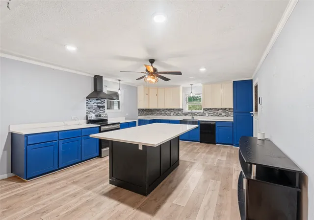 Photo 3 of Single family home for sale at 2417 N County Road 810, Alvarado, TX 76009 | MLS# 21306319 | Listing updated on 2026-09-22