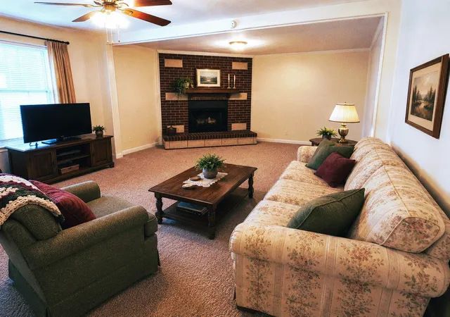 Photo 1 of Single family home for sale at 1315 Athens Dr, Mesquite, TX 75149 | MLS# 21306304 | Listing updated on 2026-08-22