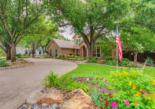 Homes for sale in Highland Village, TX | 102 Sunday Haus Ln, Highland Village, TX 75077 | MLS# 21304083