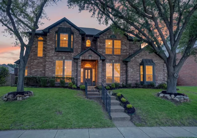 Homes for sale in Rowlett, TX | 4509 Scenic Dr, Rowlett, TX 75088 | MLS# 21306320