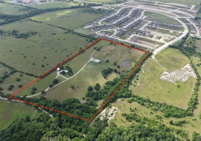 Photo 1 of Land for sale at 809 Stephenson Rd, Red Oak, TX 75154 | MLS# 21306224 | Listing updated on 2026-08-22