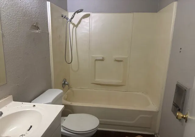 Photo 3 of Single family home for sale at 2934 Kirven St, Dallas, TX 75227 | MLS# 21276518 | Listing updated on 2026-07-17