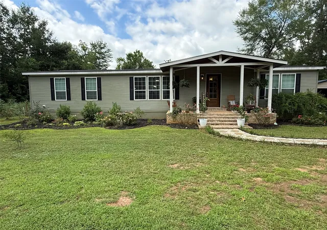 Homes for sale in Rusk, TX | 680 E 4th St, Rusk, TX 75785 | MLS# 21306488