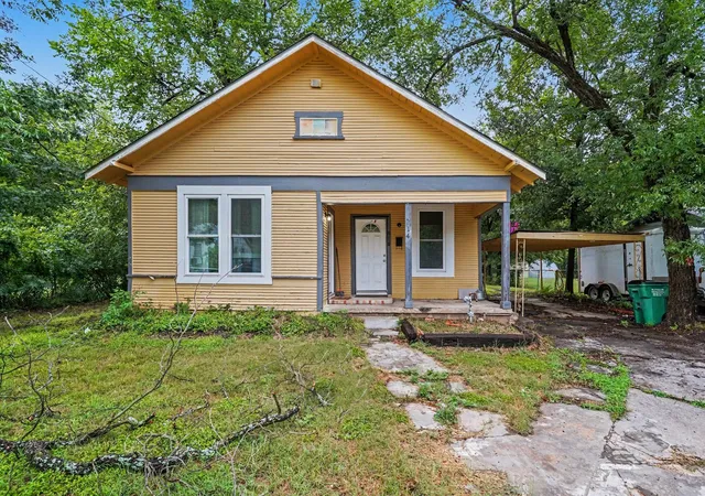 Homes for sale in Gainesville, TX | 714 Ritchey St, Gainesville, TX 76240 | MLS# 21306501