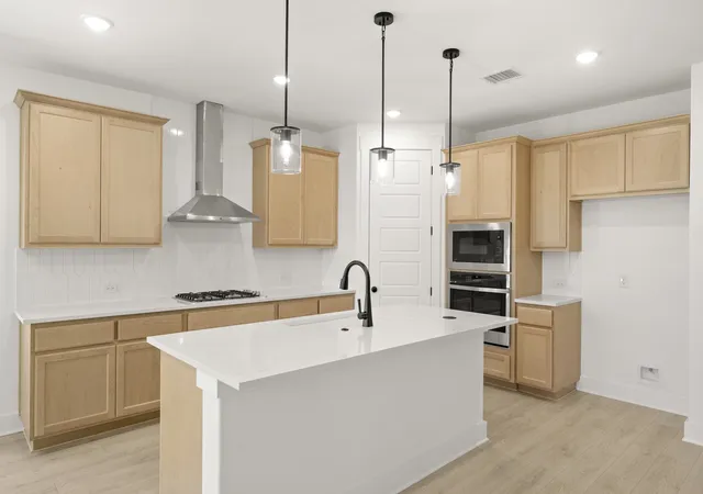 2nd image of 17261 Oxborough Dr, Fort Worth, TX 76247 | MLS# 21306505