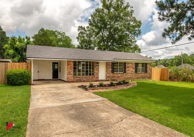 1st image of 7447 Songwood Dr, Shreveport, LA 71129 | MLS# 21306482