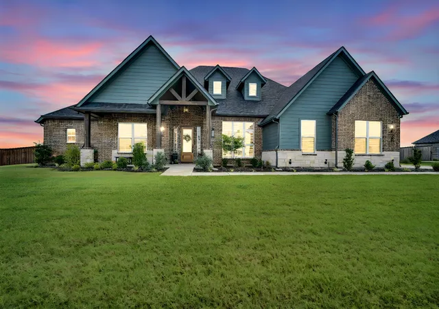 Photo 3 of Single family home for sale at 10630 Barleycorn Ln, Venus, TX 76084 | MLS# 21306038 | Listing updated on 2026-09-29