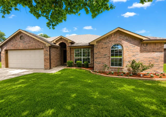 Homes for sale in Midlothian, TX | 1010 Mediterranean Ave, Midlothian, TX 76065 | MLS# 21306626