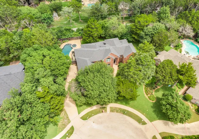 Photo 2 of Single family home for sale at 1907 Timber Ridge Ct, Cedar Hill, TX 75104 | MLS# 21300258 | Listing updated on 2026-07-21