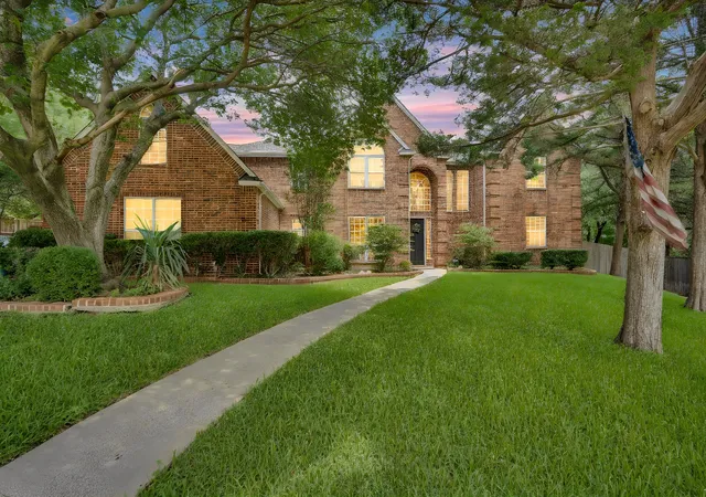 Photo 3 of Single family home for sale at 1907 Timber Ridge Ct, Cedar Hill, TX 75104 | MLS# 21300258 | Listing updated on 2026-07-21