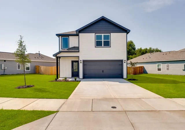 Photo 1 of Sale Pending at 8441 White Wolf Dr, Ponder, TX 76259 | MLS# 21306634 | Listing updated on 2026-07-07