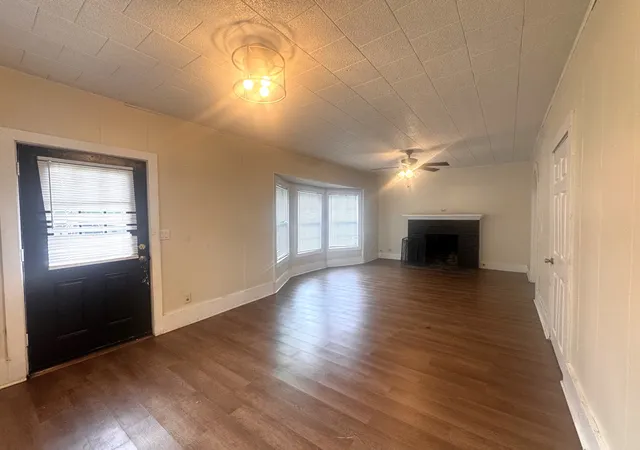 Homes for sale in Mt Pleasant, TX | 414 W 4th St, Mt Pleasant, TX 75455 | MLS# 21306622
