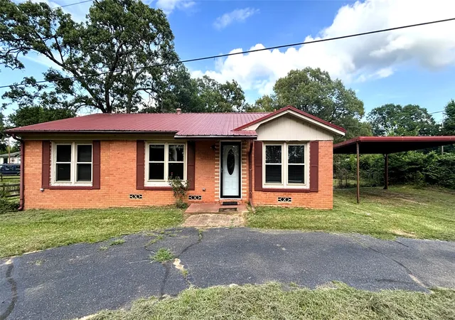 Homes for sale in Mt Pleasant, TX | 4188 Fm 1402, Mt Pleasant, TX 75455 | MLS# 21306563