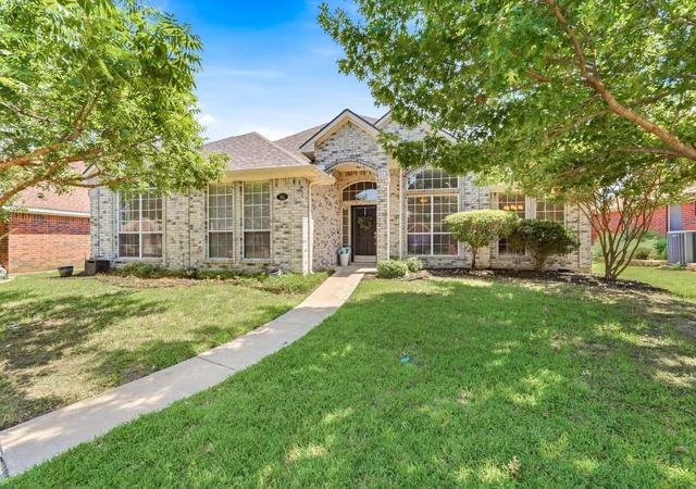 Homes for sale in Lewisville, TX | 1662 Waterford Dr, Lewisville, TX 75077 | MLS# 21305350