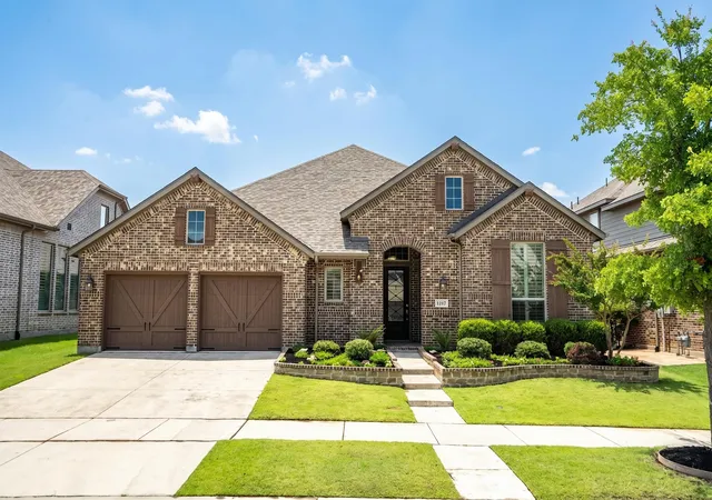 Photo 1 of Single family home for sale at 1217 7th St, Argyle, TX 76226 | MLS# 21302237 | Listing updated on 2026-10-02