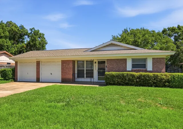 Homes for sale in White Settlement, TX | 8804 Myra St, White Settlement, TX 76108 | MLS# 21281040