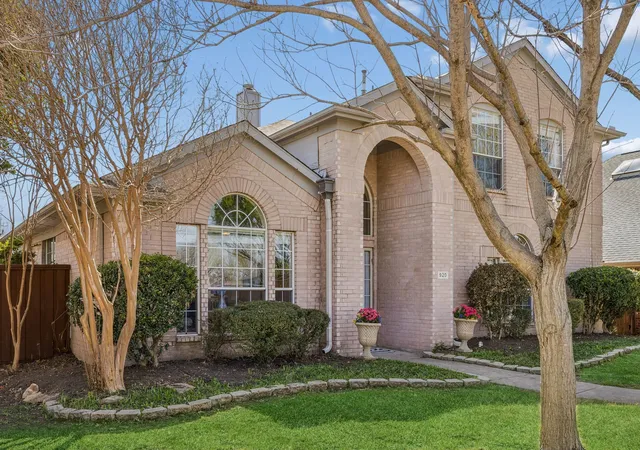 Photo 1 of Single family home for sale at 920 Mustang Dr, Allen, TX 75002 | MLS# 21304435 | Listing updated on 2026-09-17