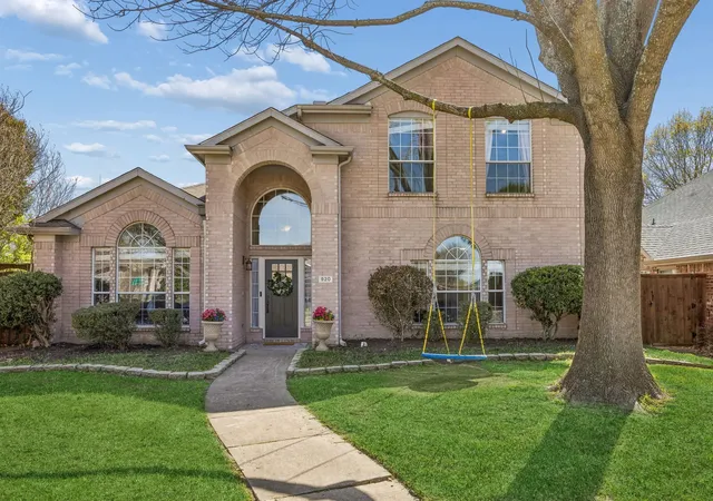 Photo 2 of Single family home for sale at 920 Mustang Dr, Allen, TX 75002 | MLS# 21304435 | Listing updated on 2026-09-17