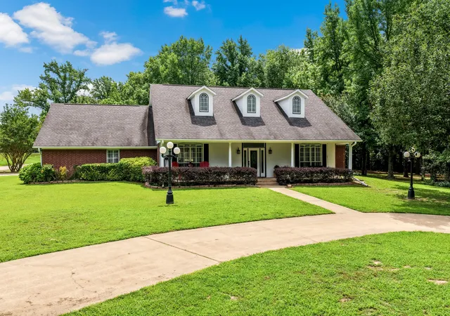 Homes for sale in Mt Pleasant, TX | 15 County Road 3244, Mt Pleasant, TX 75455 | MLS# 21305752