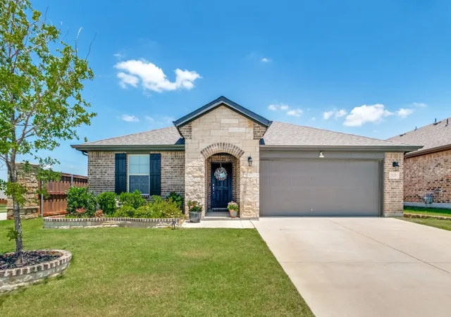 Photo 3 of Single family home for sale at 5120 Valley Forge Dr, Denton, TX 76207 | MLS# 21305932 | Listing updated on 2026-08-27