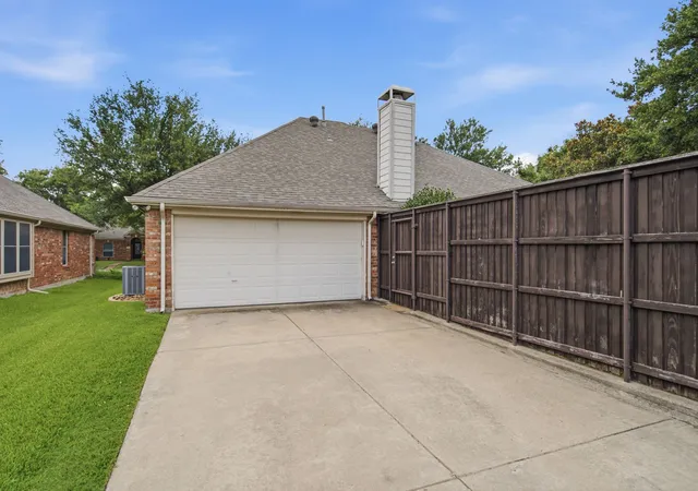 Homes for sale in Frisco, TX | 11014 Shadow Brook Ln, Frisco, TX 75035 | MLS# 21306428