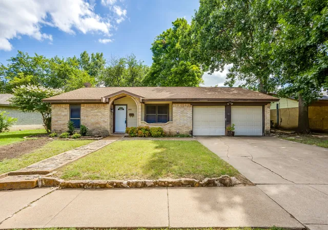 Photo 1 of Sale Pending at 241 Suzanne Ter, Burleson, TX 76028 | MLS# 21305541 | Listing updated on 2026-08-31
