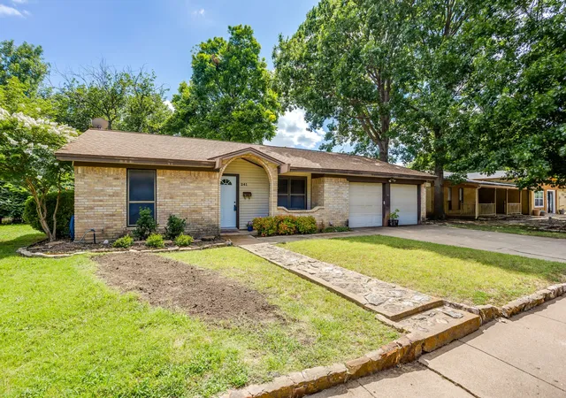 Photo 3 of Sale Pending at 241 Suzanne Ter, Burleson, TX 76028 | MLS# 21305541 | Listing updated on 2026-08-31