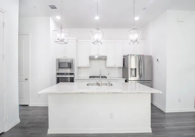 5th image of 9923 Schramm St, Irving, TX 75063 | MLS# 21306764