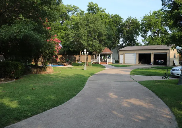 Photo 3 of Single family home for sale at 3010 St Lo, Irving, TX 75060 | MLS# 21304318 | Listing updated on 2026-07-27